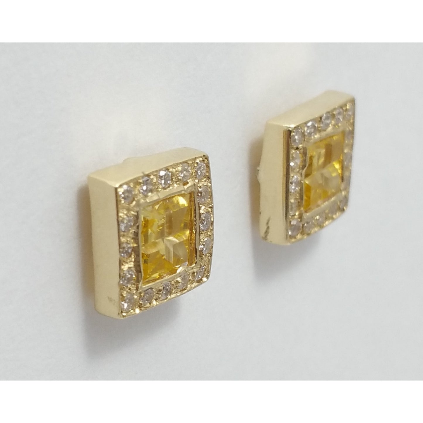 Unique 14K Yellow Gold Diamond & Yellow Colored Stones Square Stud Earrings