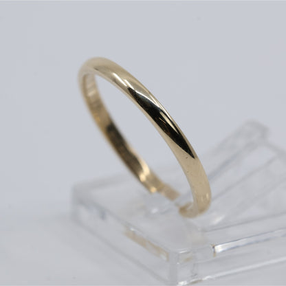 Thin 14K Yellow Gold Polished Wedding Band Ring