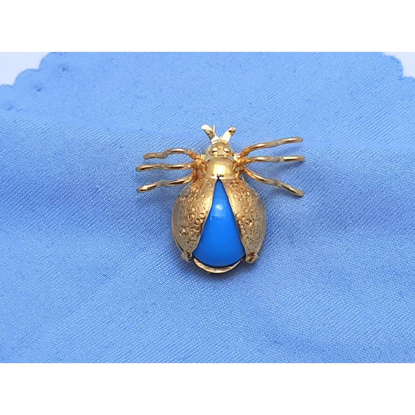 Vintage 18K Yellow Gold Scarab Beetle Synthetic Turquoise Brooch Pin