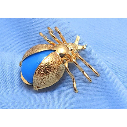 Vintage 18K Yellow Gold Scarab Beetle Synthetic Turquoise Brooch Pin