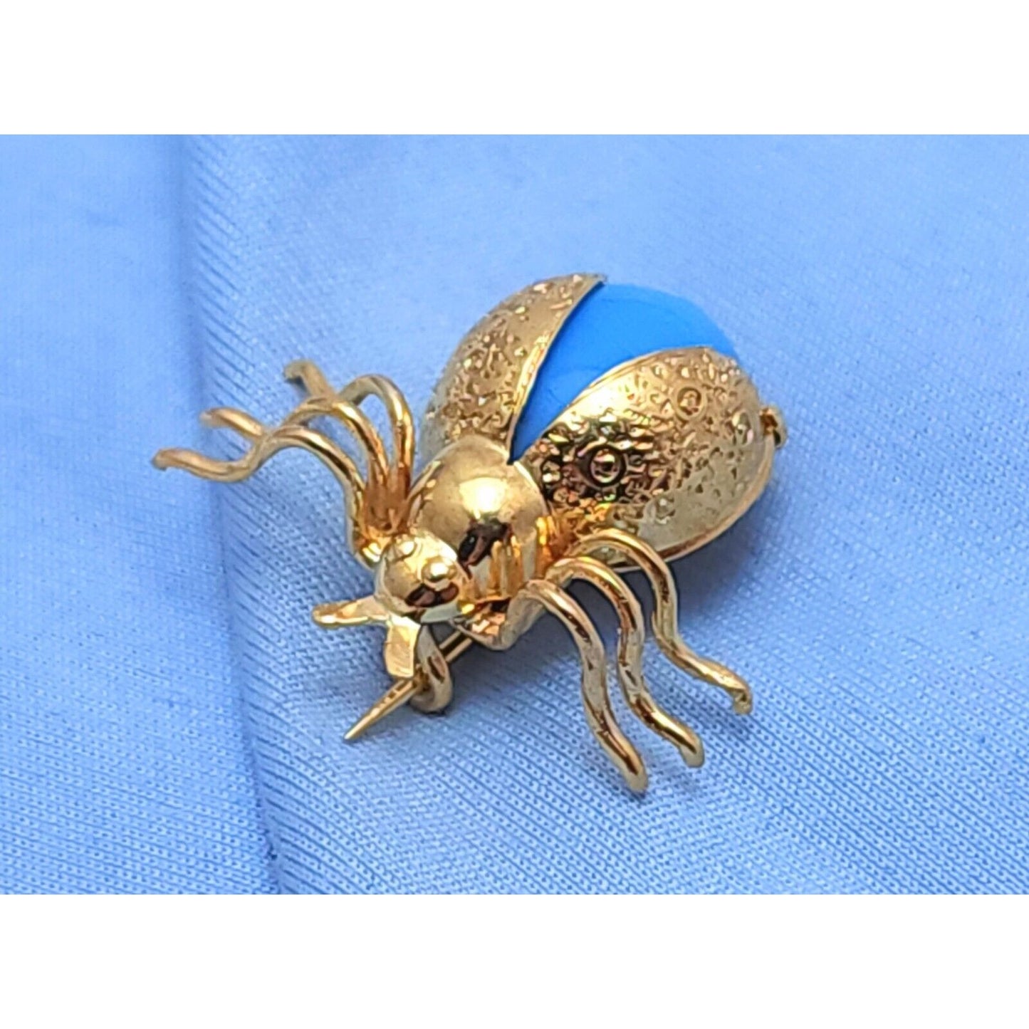 Vintage 18K Yellow Gold Scarab Beetle Synthetic Turquoise Brooch Pin