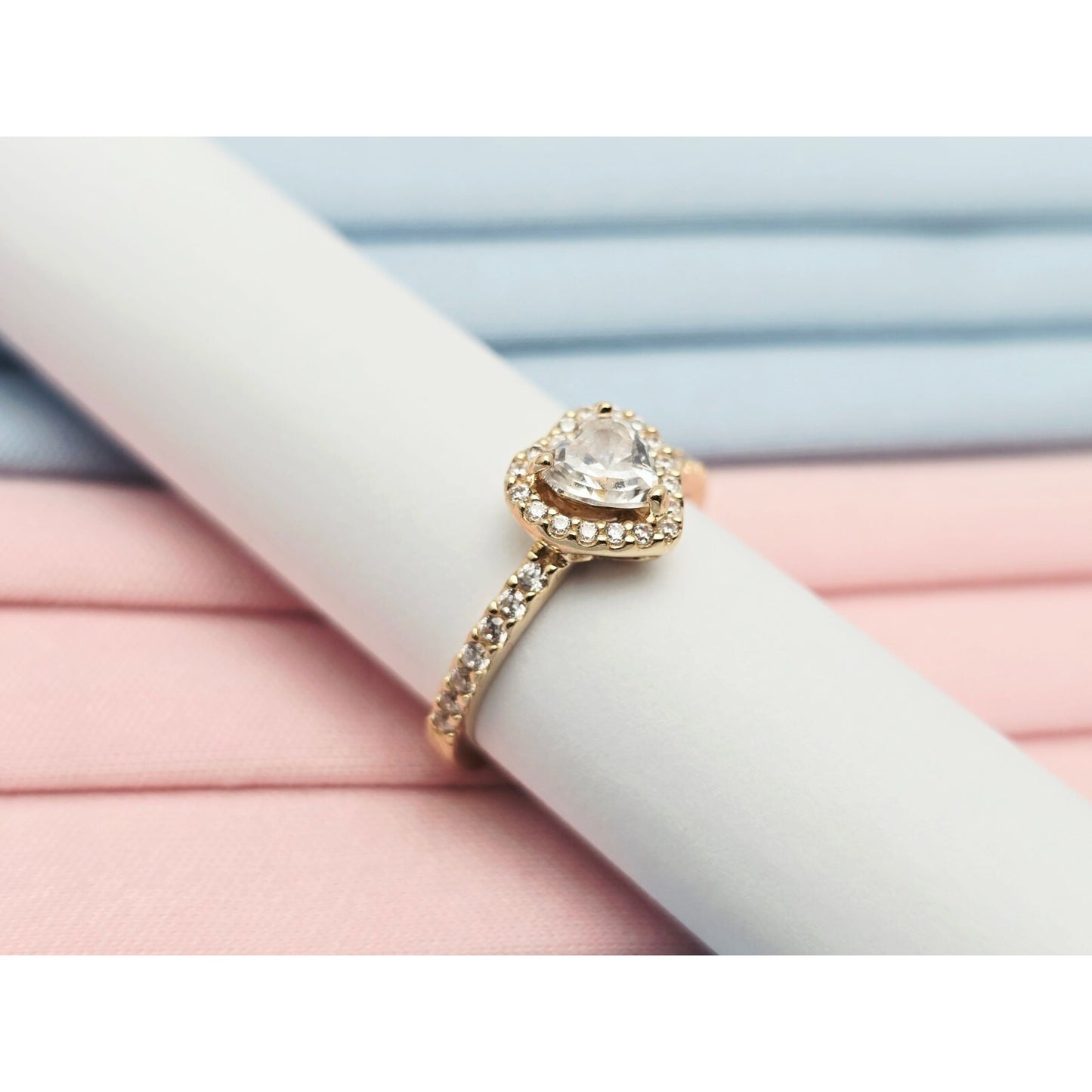Pandora Timeless CZ Elevated Heart 14K Yellow Gold Ring