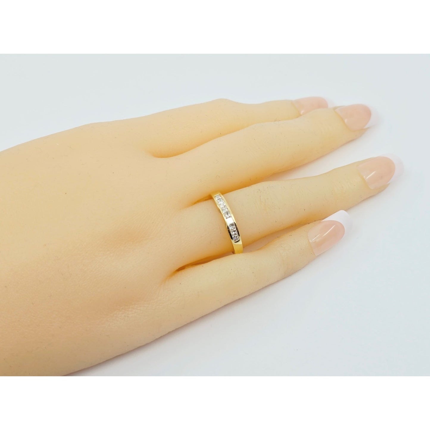 18K Yellow Gold Single Row 9 Princess Cut Diamond Wedding Ring Band