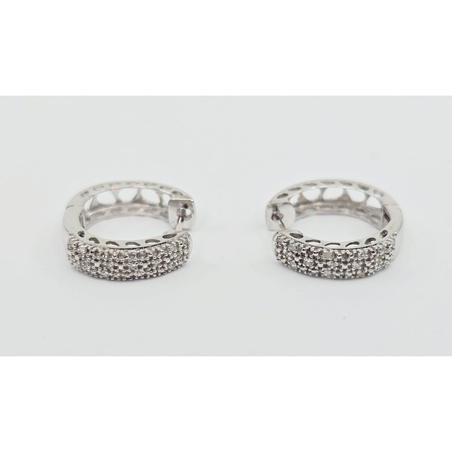 10K White Gold Round Diamond Hinged Hoop Huggie Earrings