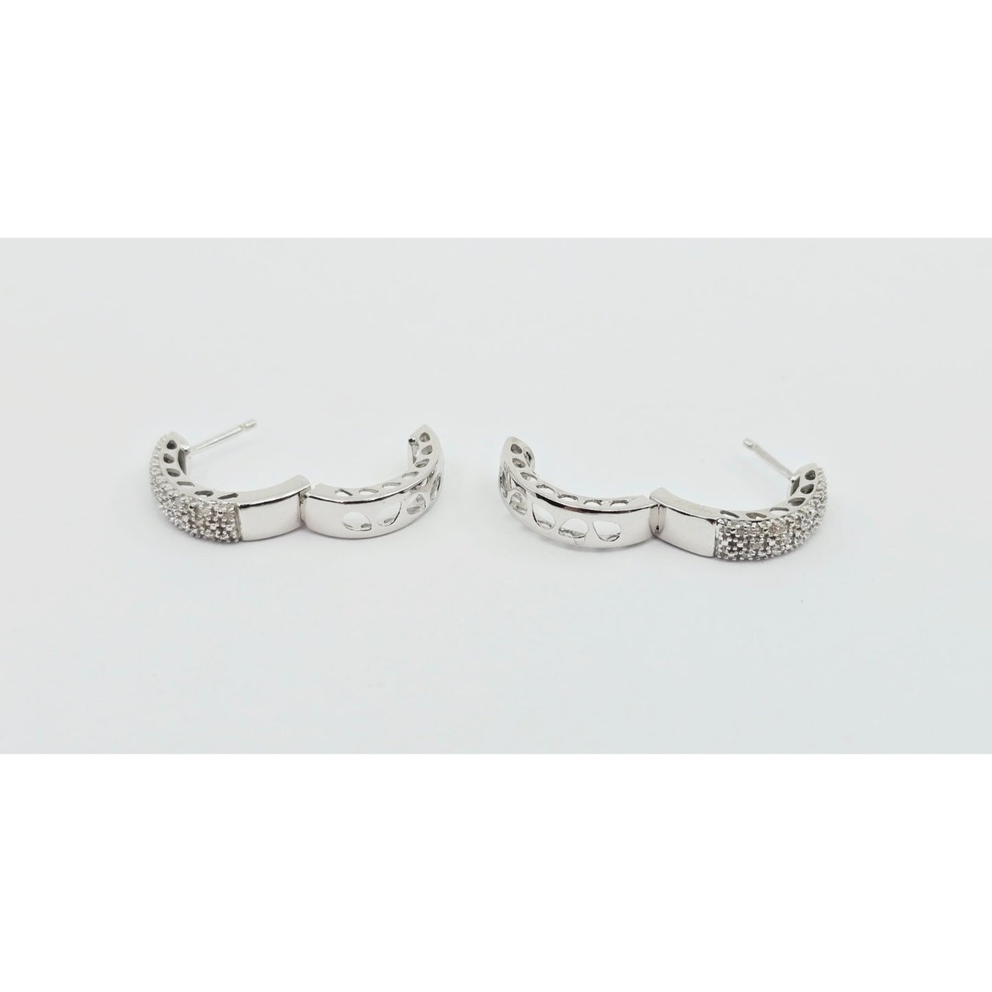 10K White Gold Round Diamond Hinged Hoop Huggie Earrings