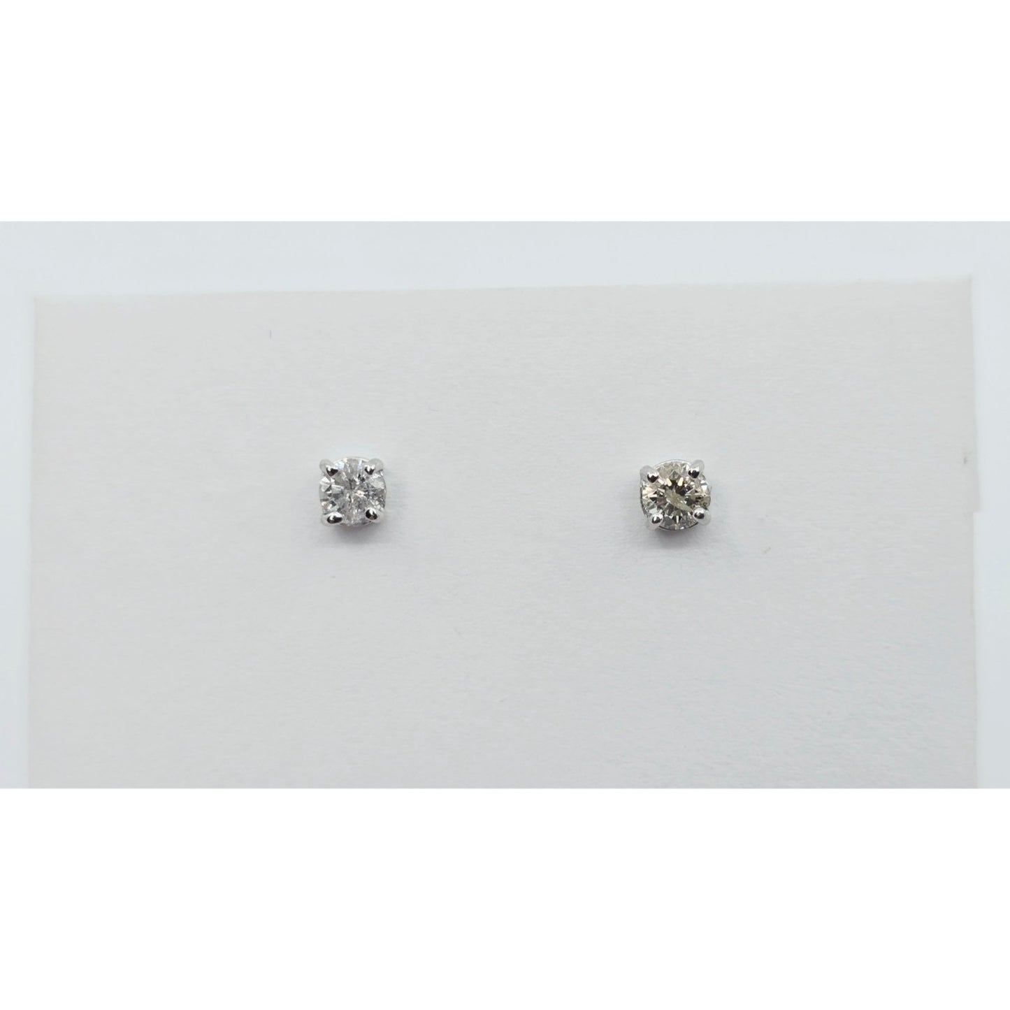 14K White Gold Round Cut Diamond Stud Earrings