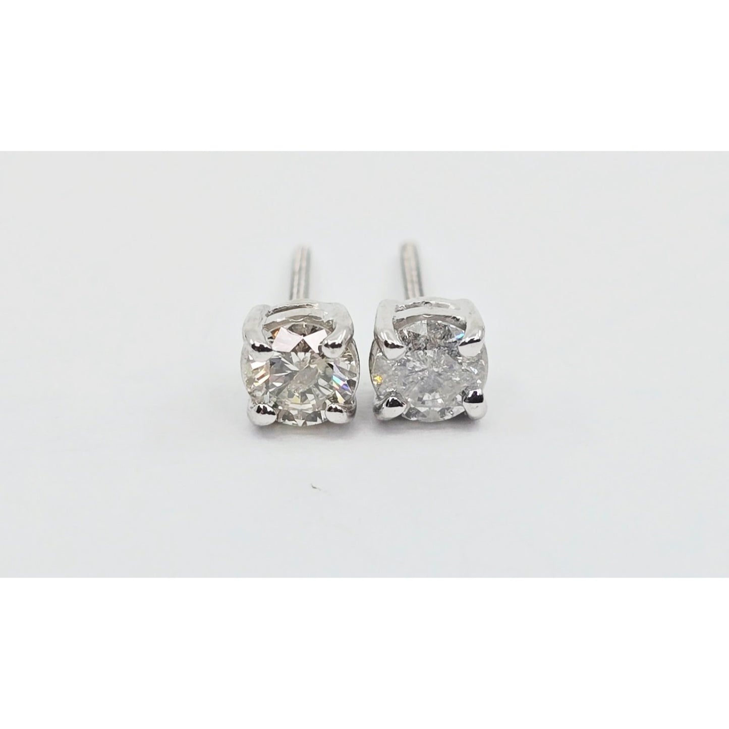 14K White Gold Round Cut Diamond Stud Earrings