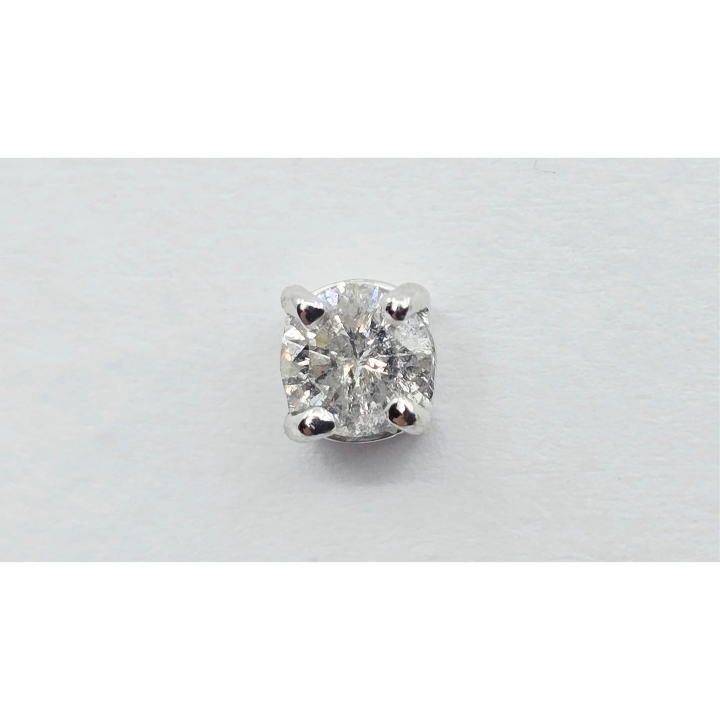 14K White Gold Round Cut Diamond Stud Earrings