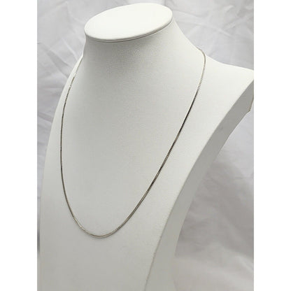 18K White Gold Box Link Chain Necklace