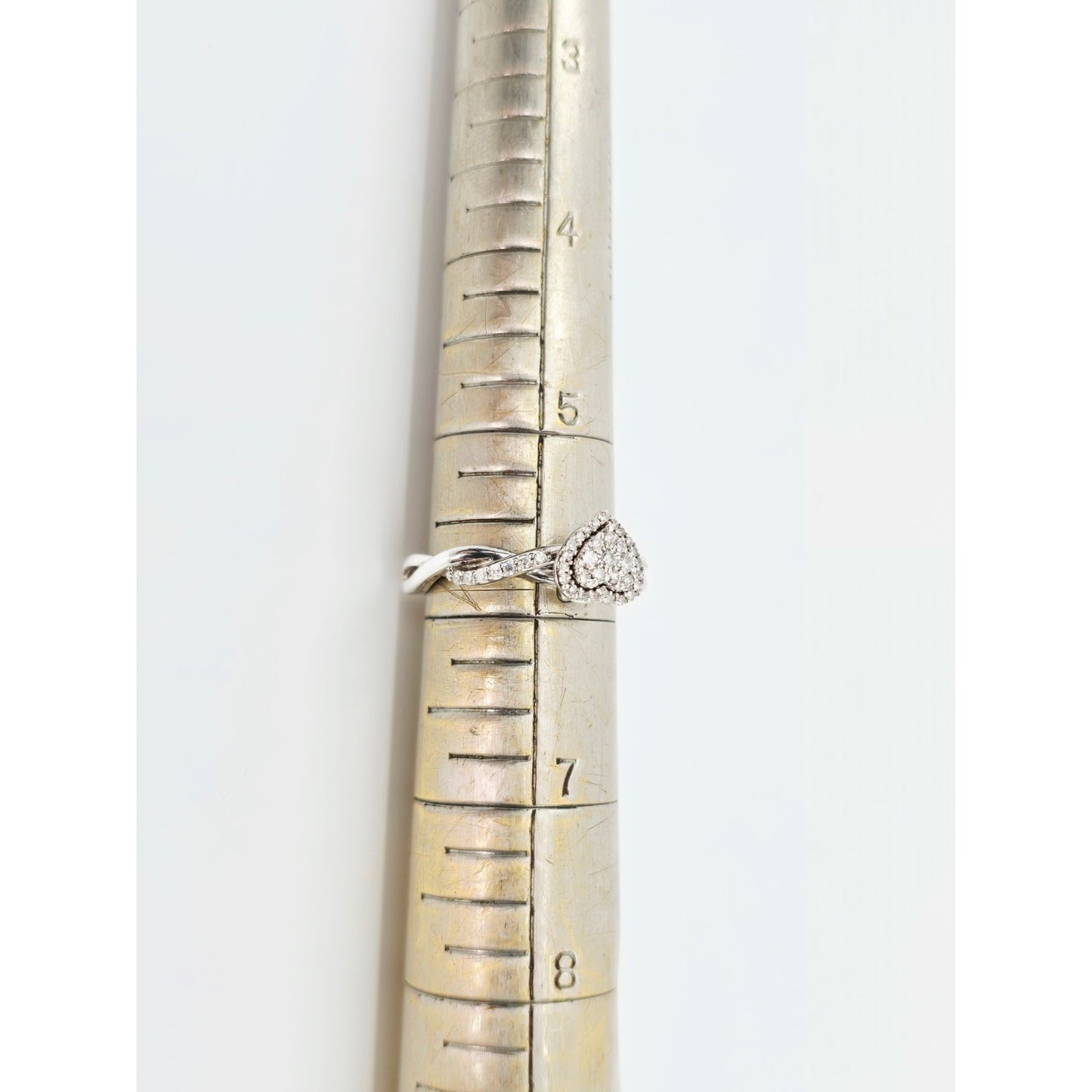 Sterling Silver 925 Heart Shaped Twisting Diamond Ring