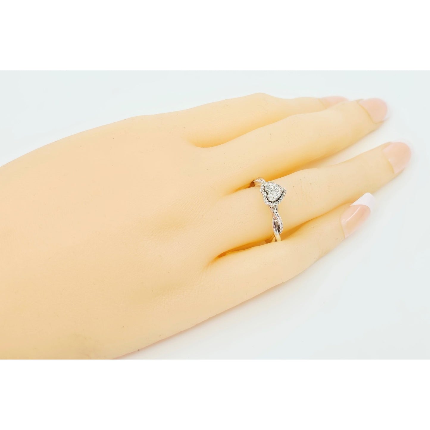 Sterling Silver 925 Heart Shaped Twisting Diamond Ring