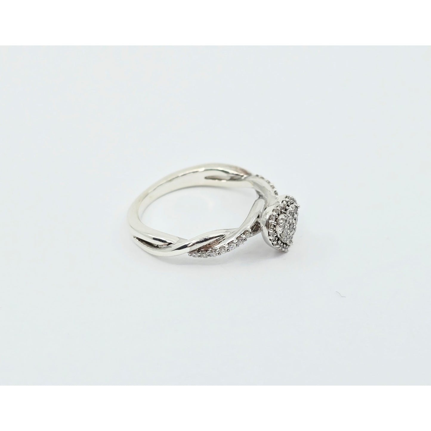 Sterling Silver 925 Heart Shaped Twisting Diamond Ring