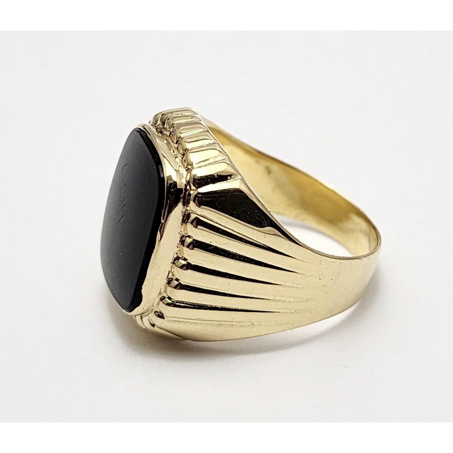 14K Yellow Gold Onyx Gemstone Ring