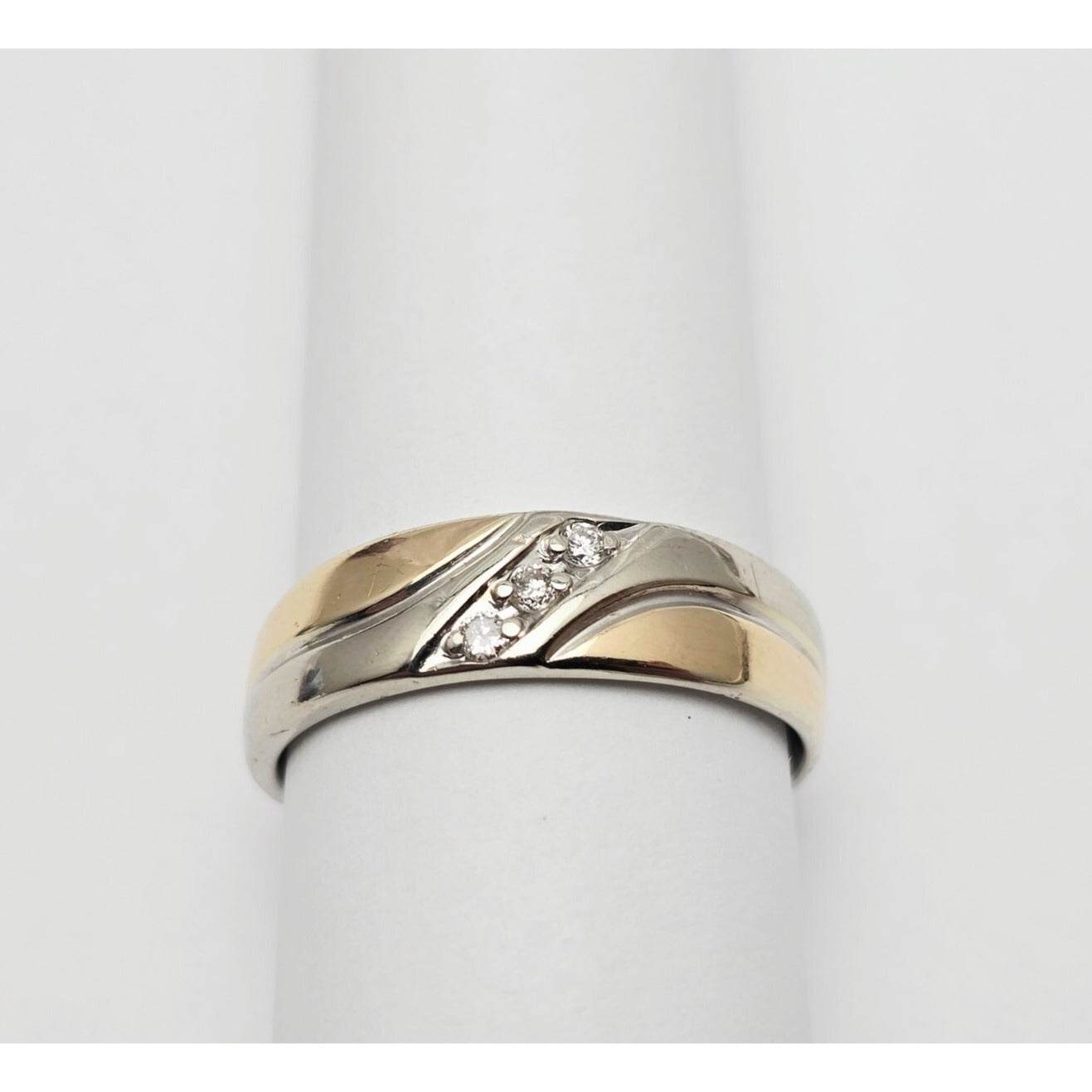 14K Two Tone Gold Wavy 3 Stone Diamond Wedding Band Ring