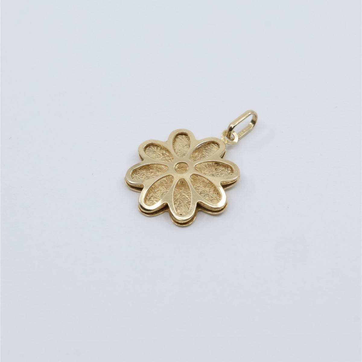 14K Yellow Gold Diamond Cut Floral Flower Petal Charm Pendant