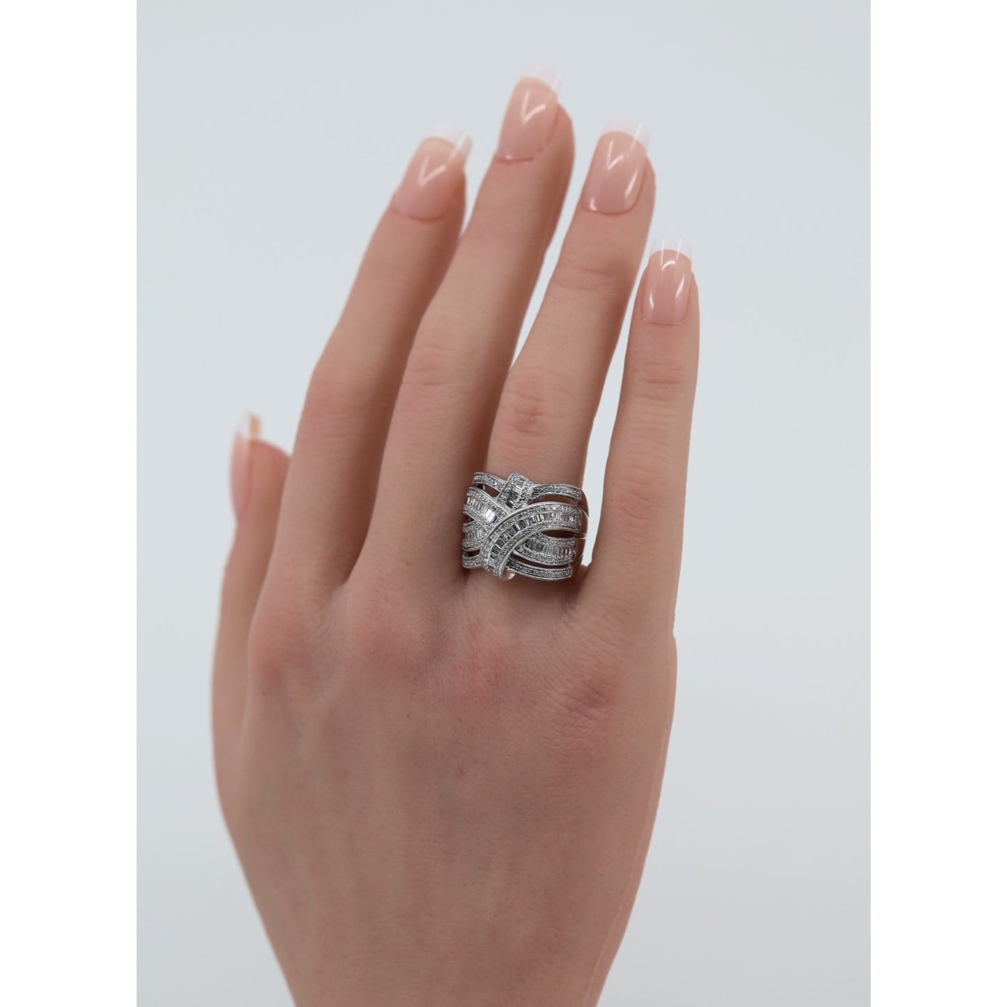 EFFY 14K White Gold 2.00ct Round Baguette Diamond Woven Crossover Ring - Size 7