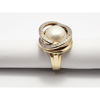 14K Yellow Gold Large Pearl & Diamond Ring