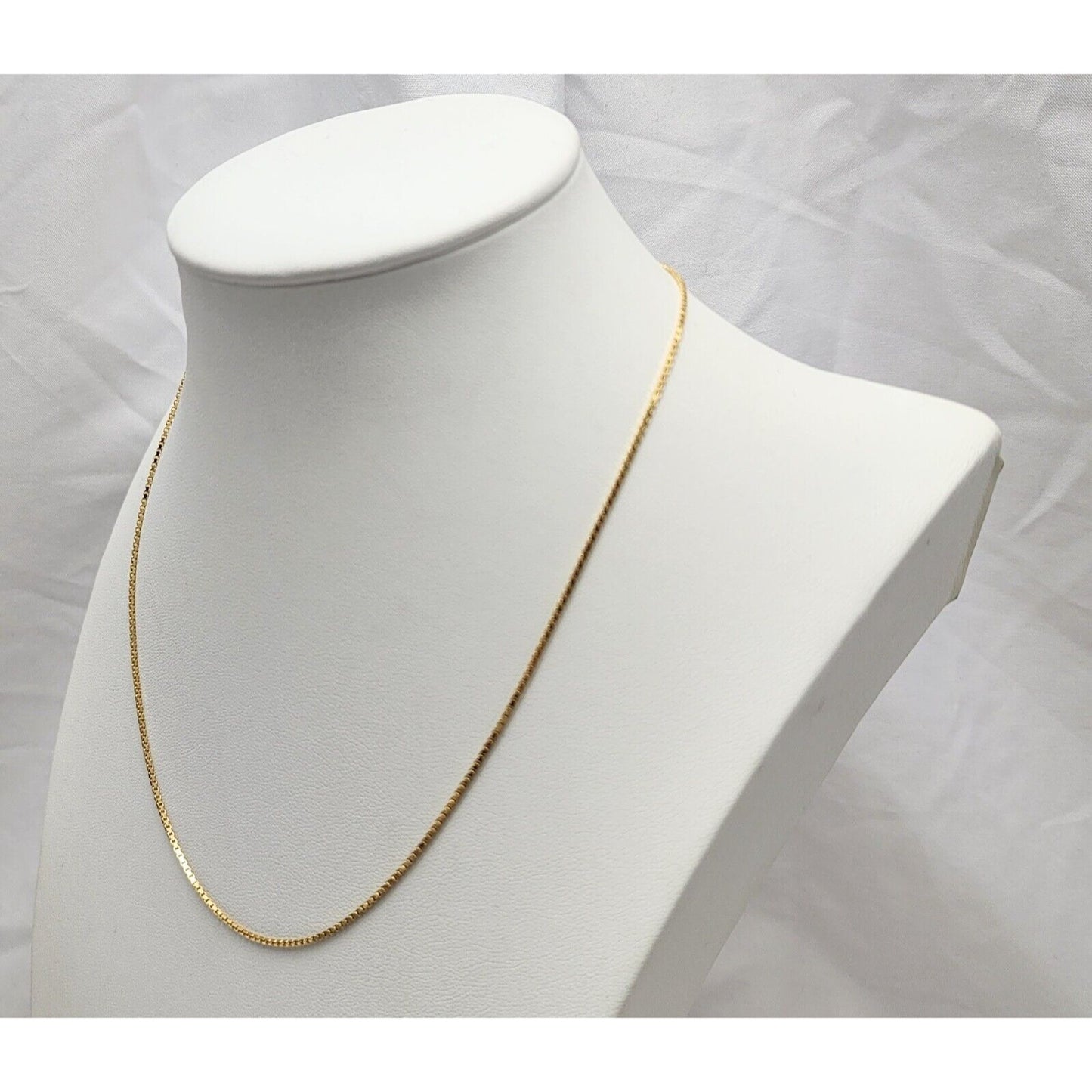 18K Yellow Gold Box Link Chain Necklace