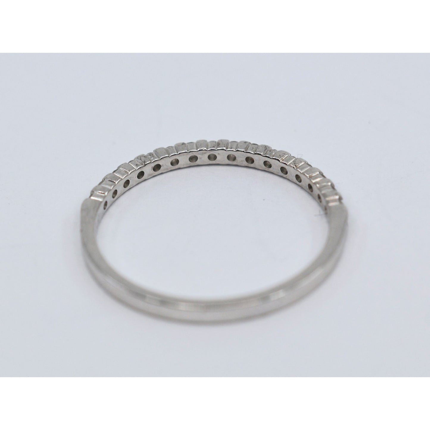 Thin 14K White Gold Single Row Round Cut Diamond Wedding Band Ring