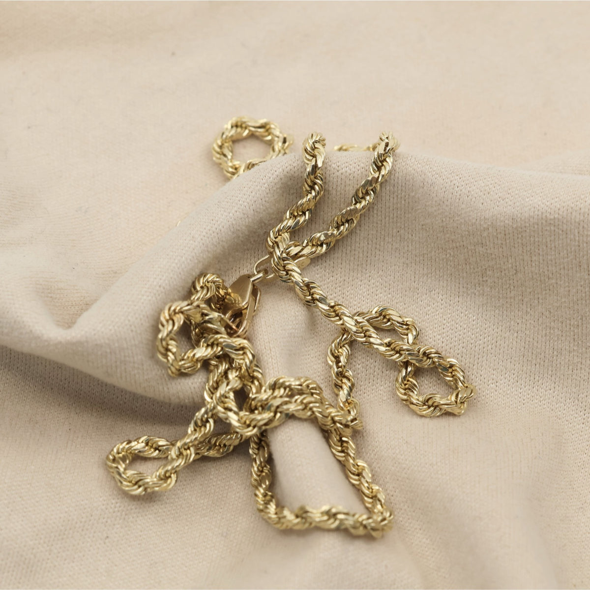 14K Yellow Gold Rope Chain Necklace