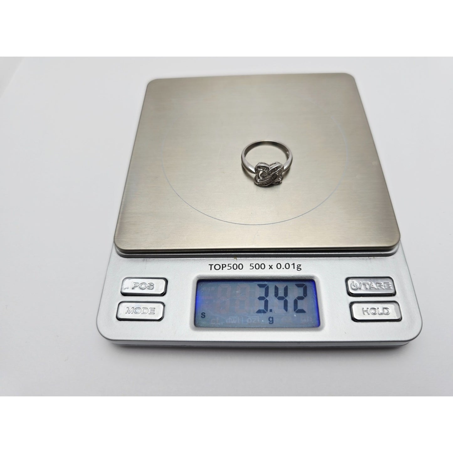 18K White Gold Baguette Cut Diamond Interlocking Ring