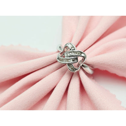 18K White Gold Baguette Cut Diamond Interlocking Ring