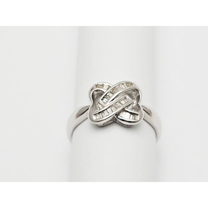 18K White Gold Baguette Cut Diamond Interlocking Ring