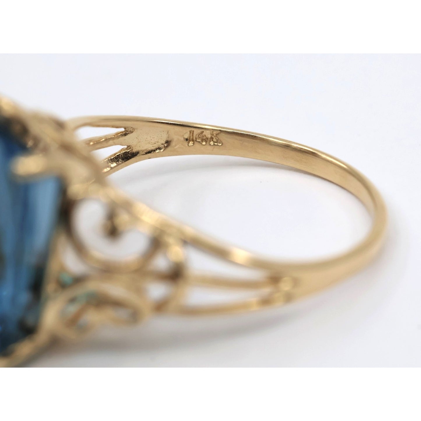 14K Yellow Gold Large Rectangular Blue Topaz Filigree Cocktail Ring