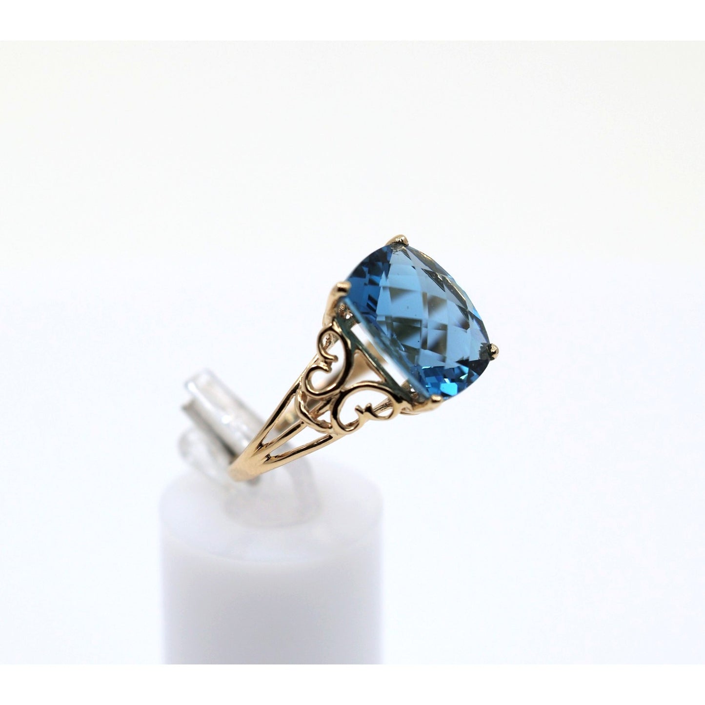 14K Yellow Gold Large Rectangular Blue Topaz Filigree Cocktail Ring