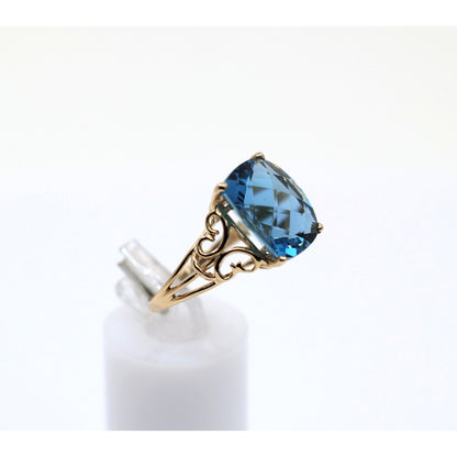 14K Yellow Gold Large Rectangular Blue Topaz Filigree Cocktail Ring