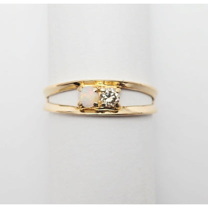 14K Yellow Gold Opal & Diamond Ring