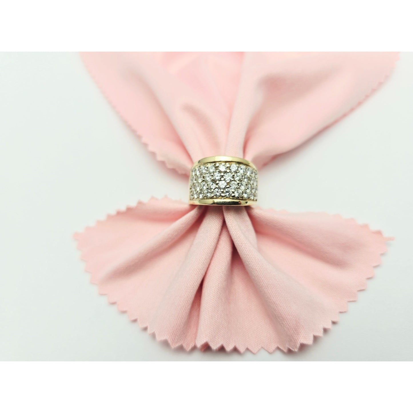 14K Yellow Gold Round Diamond Cluster Ring