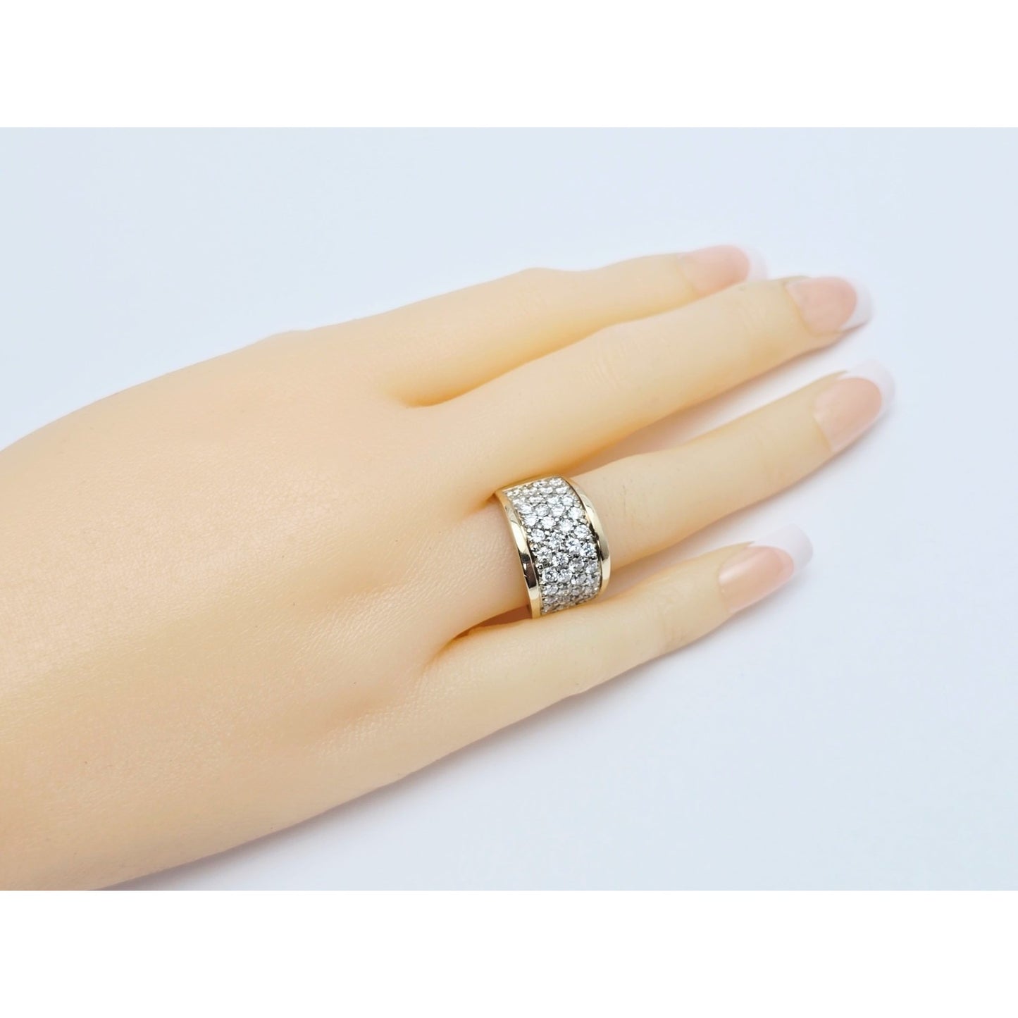 14K Yellow Gold Round Diamond Cluster Ring