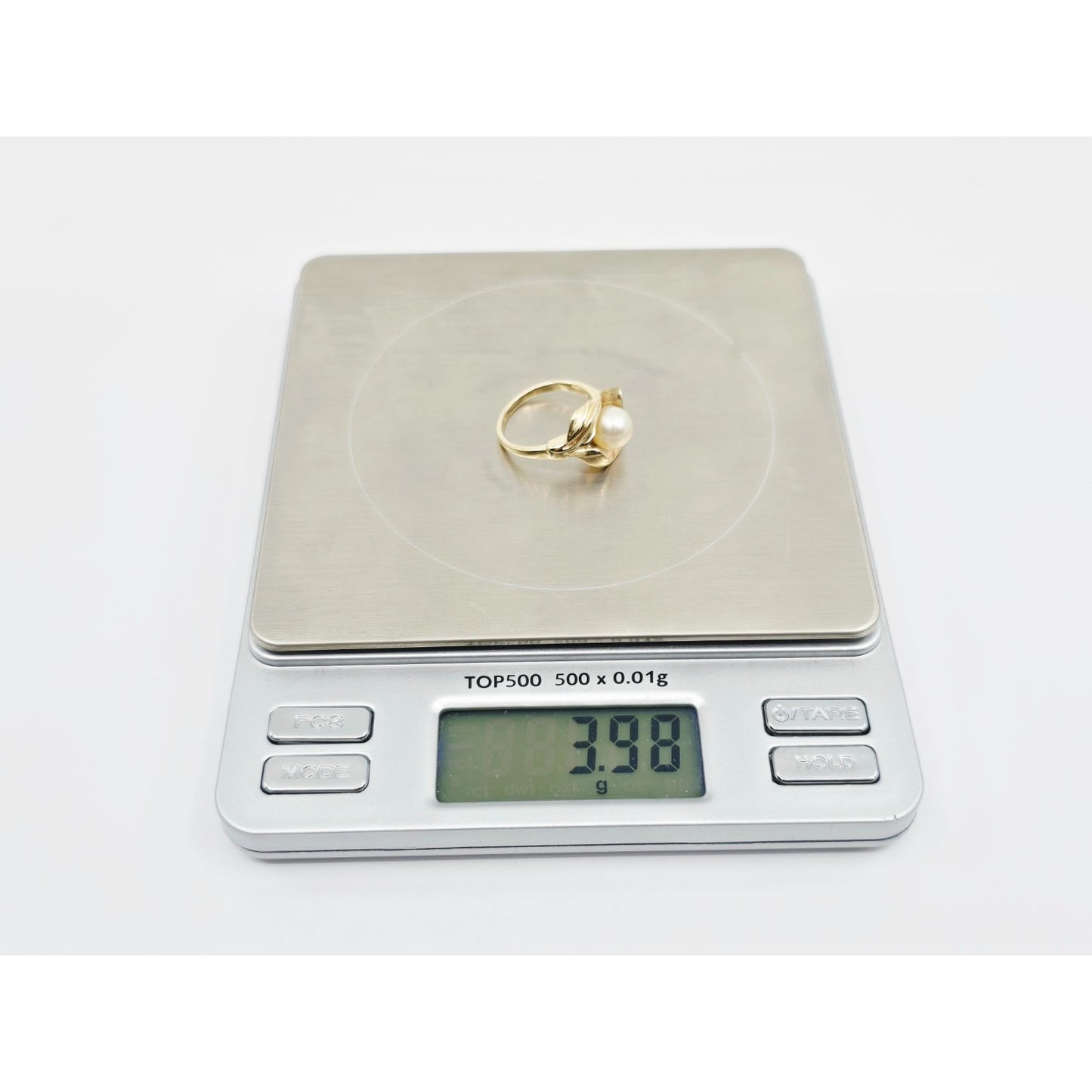 14K Yellow Gold Pearl Flower Shaped Ring