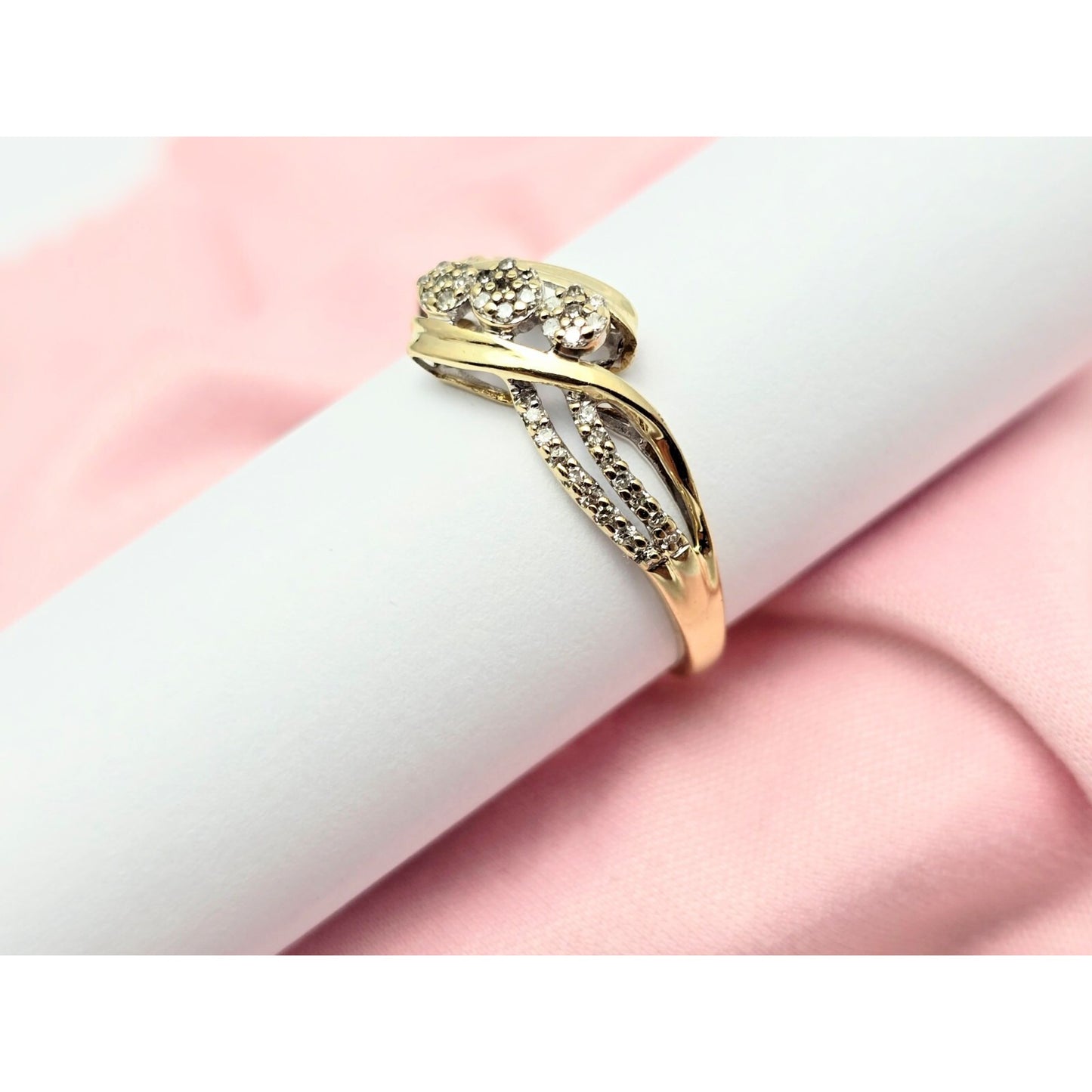 10K Yellow Gold Spiral Flower Diamond Ring