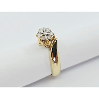 14K Two Tone Gold Round Shaped Diamond Ring