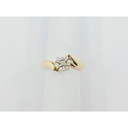 14K Two Tone Gold Round Shaped Diamond Ring