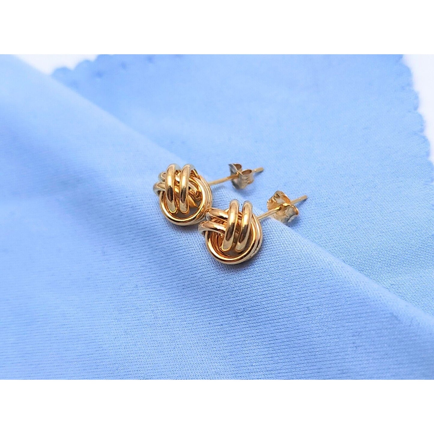 10K Yellow Gold Love Knot Round Stud Earrings