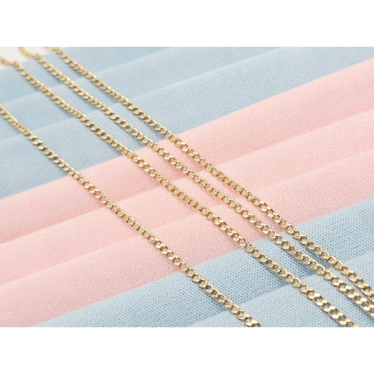 Thin 14K Yellow Gold Cuban Link Chain Necklace