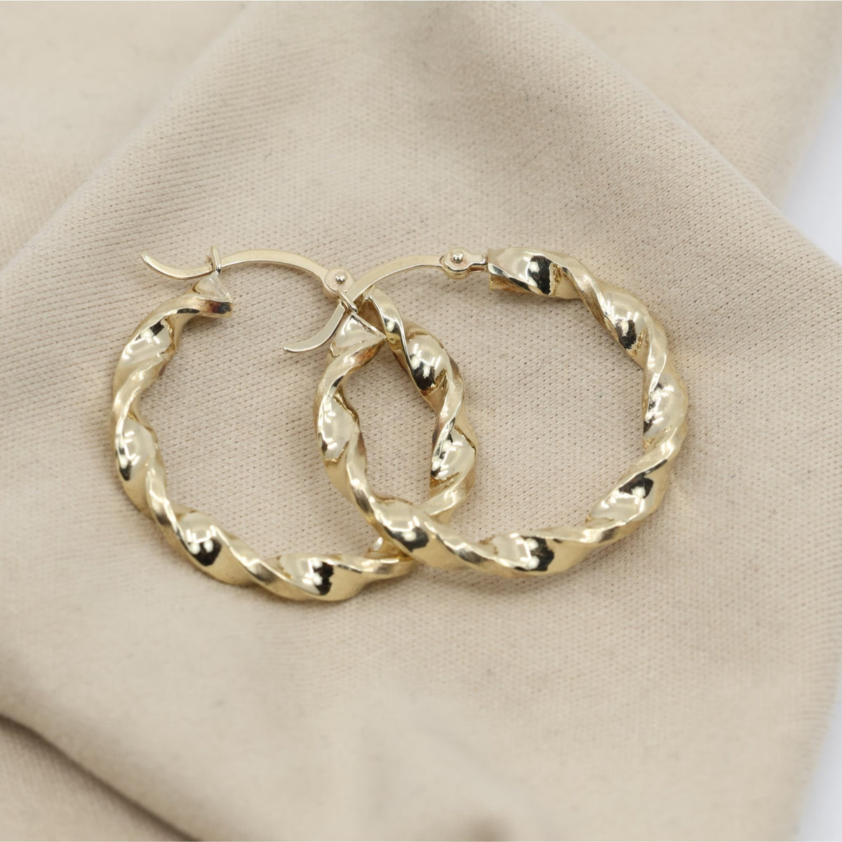 Medium 10K Yellow Gold Hinged Round Spiral Hoop Earrings