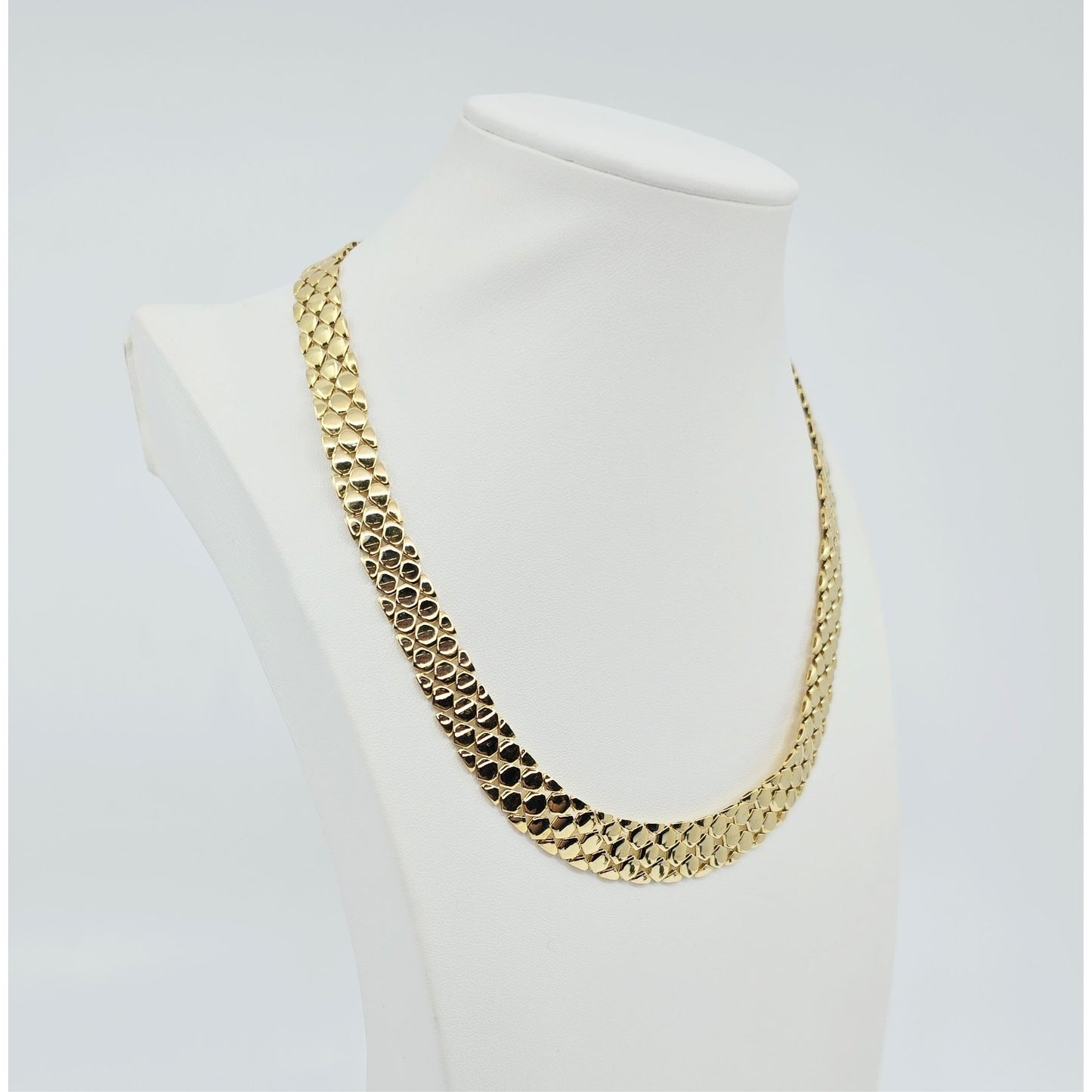 18K Yellow Gold Graduated Flat Collar Panther Link Chain Necklace