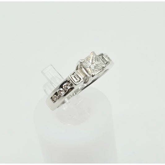 14K White Gold Princess & Round Cut Diamond Engagement Ring