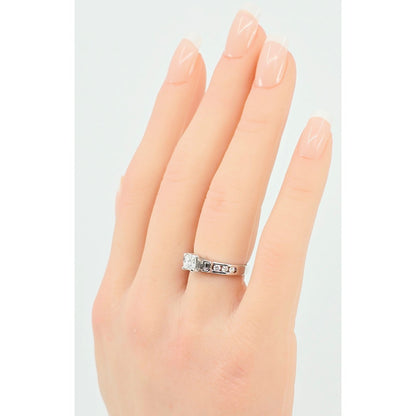 14K White Gold Princess & Round Cut Diamond Engagement Ring