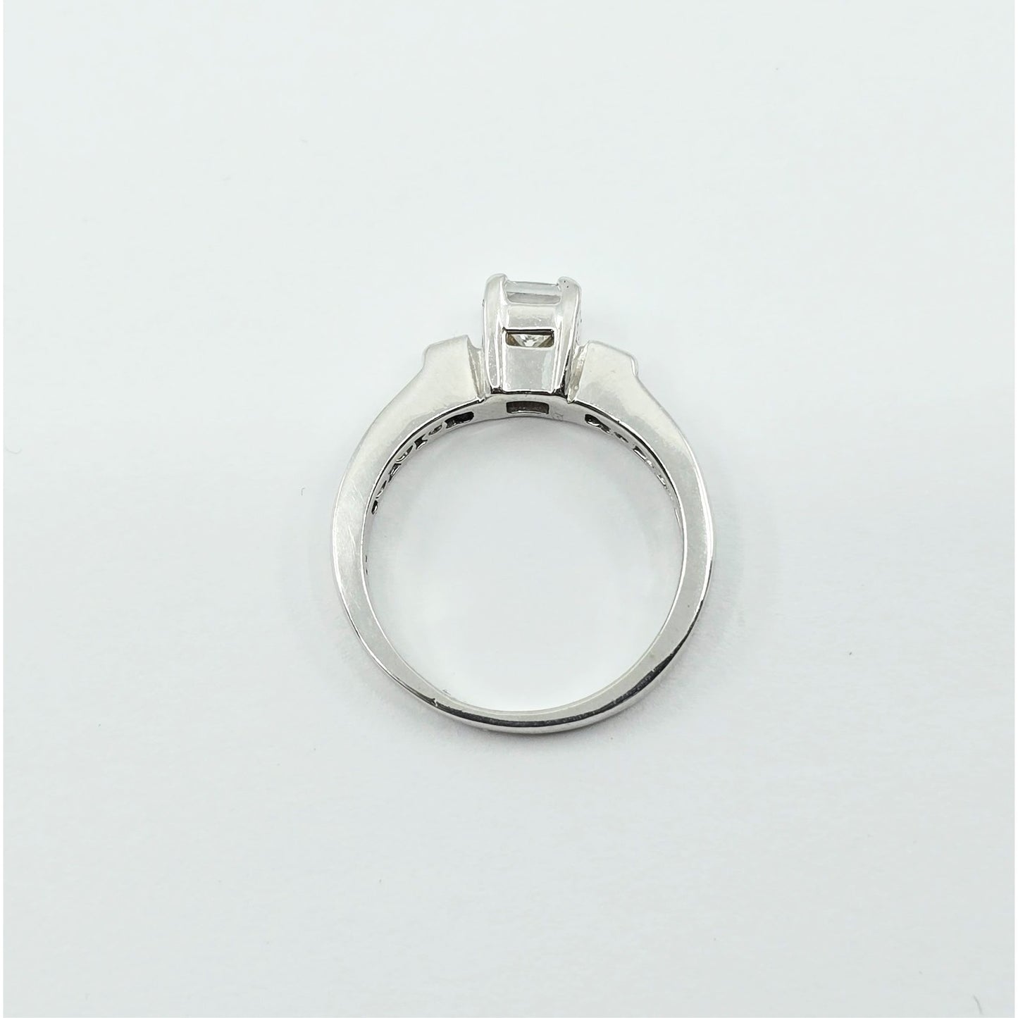14K White Gold Princess & Round Cut Diamond Engagement Ring