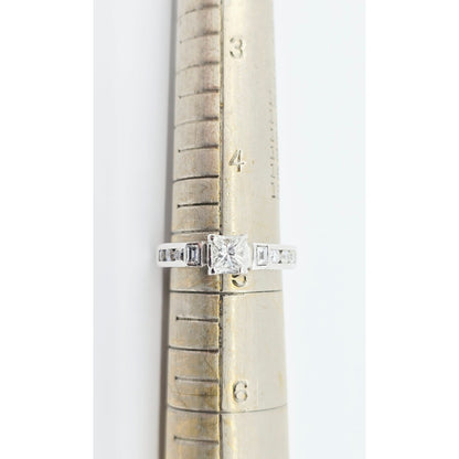 14K White Gold Princess & Round Cut Diamond Engagement Ring