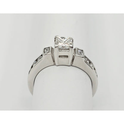 14K White Gold Princess & Round Cut Diamond Engagement Ring