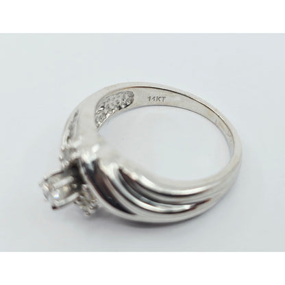 14K White Gold Round & Baguette Diamond Ring