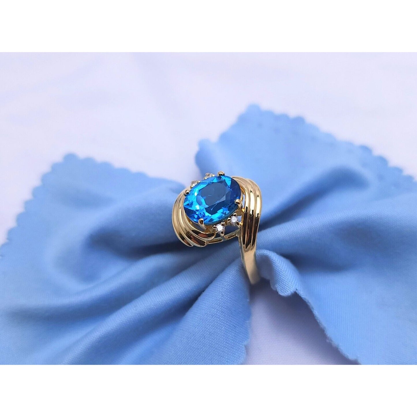 14K Yellow Gold Blue Topaz & Diamond Ring