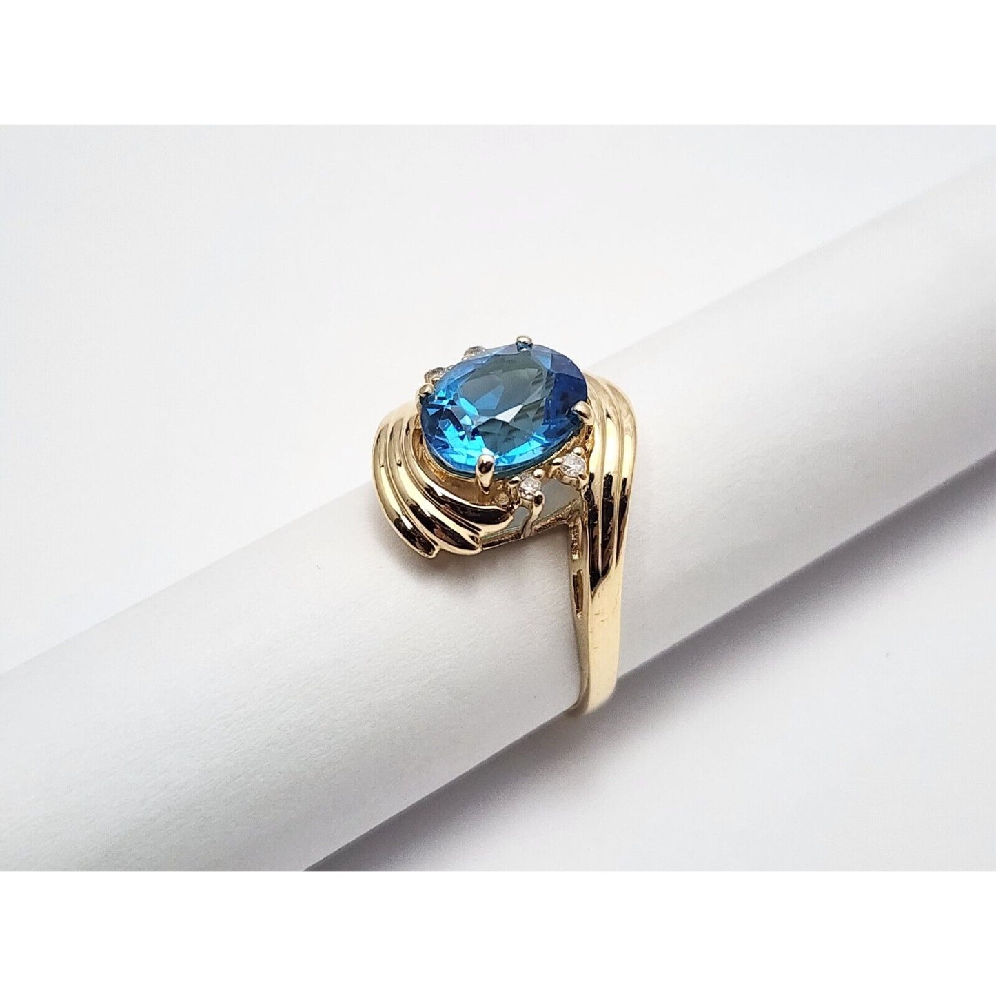 14K Yellow Gold Blue Topaz & Diamond Ring