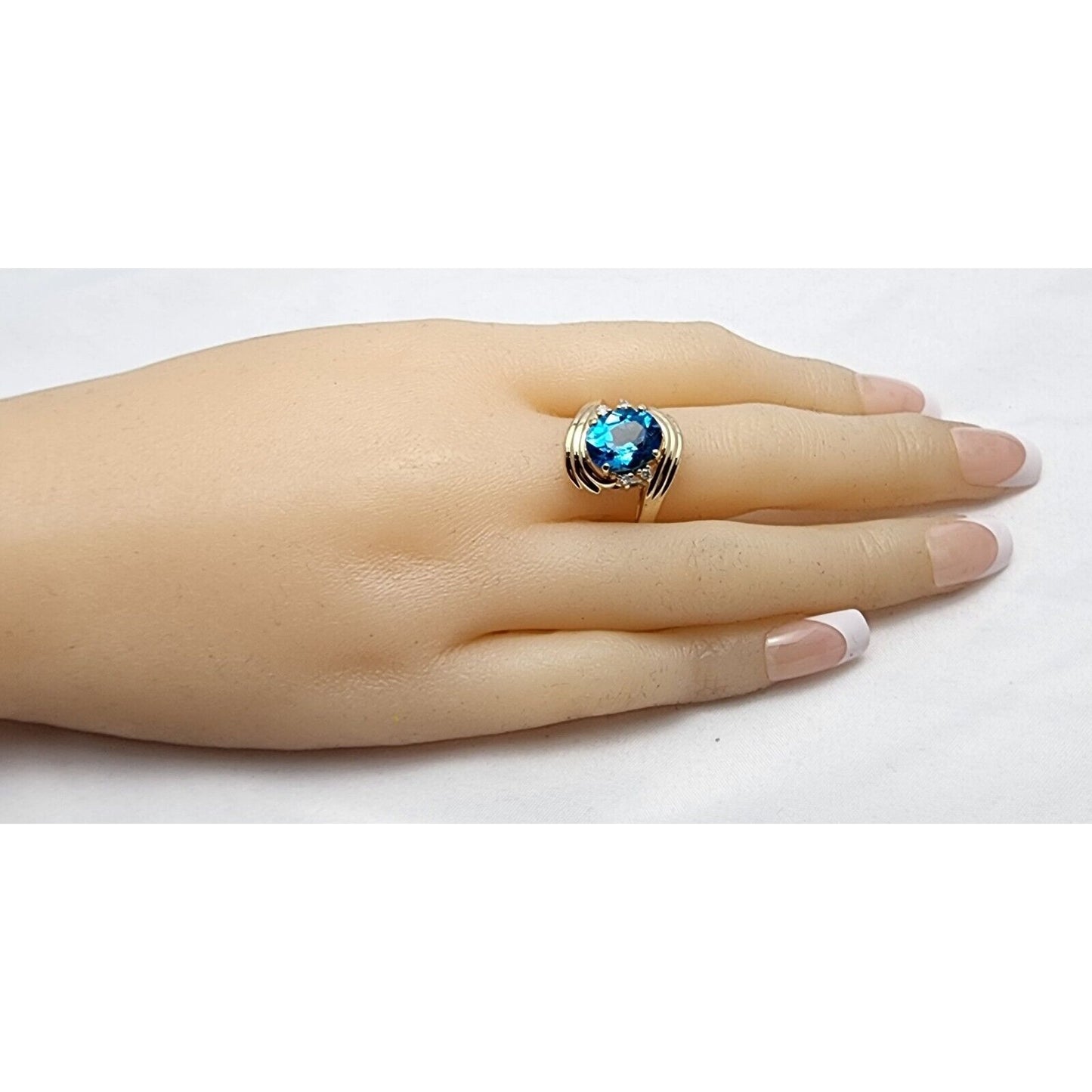 14K Yellow Gold Blue Topaz & Diamond Ring